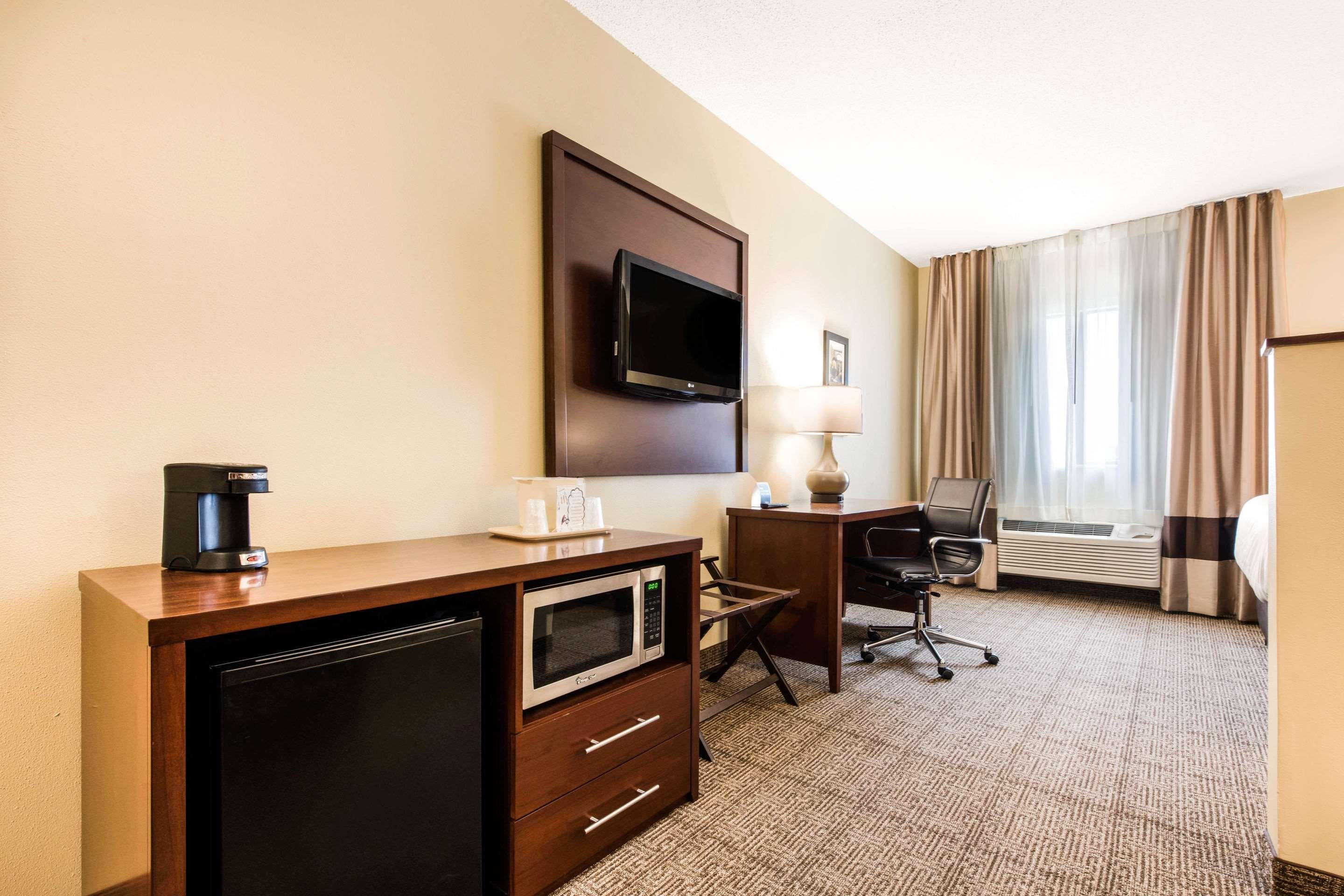 Comfort Inn & Suites Streetsboro - Kent Dış mekan fotoğraf