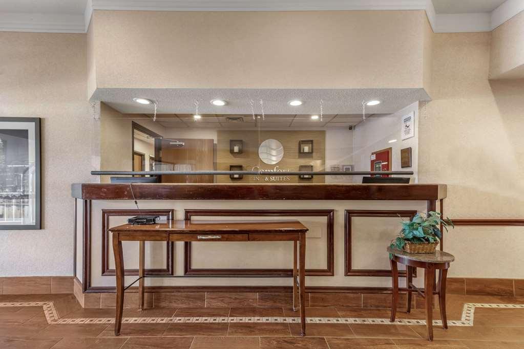 Comfort Inn & Suites Streetsboro - Kent İç mekan fotoğraf