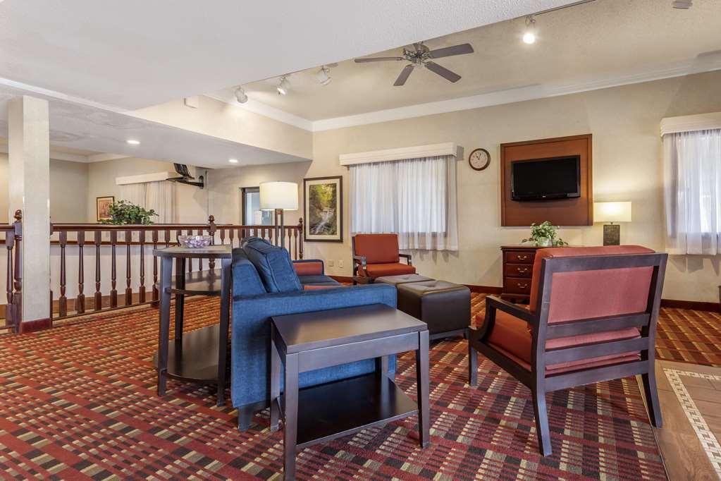 Comfort Inn & Suites Streetsboro - Kent İç mekan fotoğraf